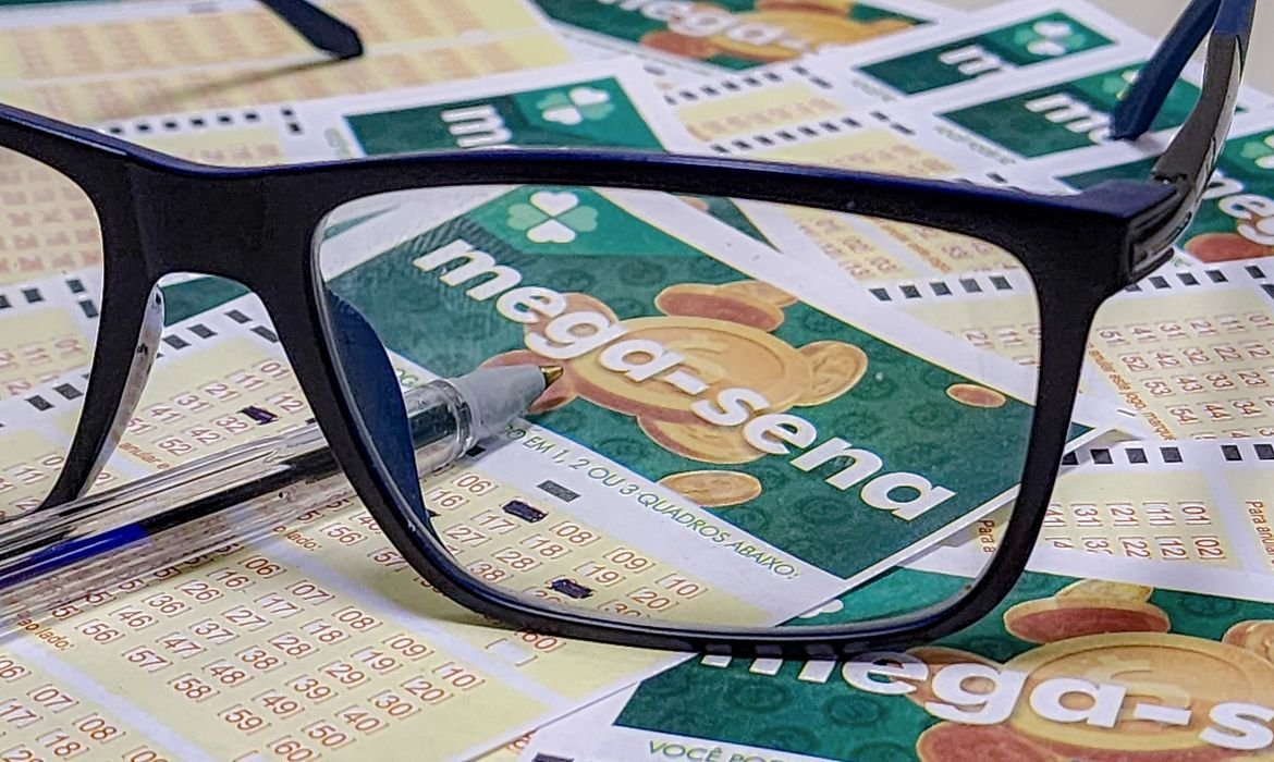 Mega-Sena acumula e prêmio para o próximo sorteio vai a R$ 45 milhões