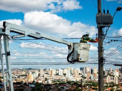 Endereços em Brazlândia ficam sem energia nesta terça (8) para modernização da rede