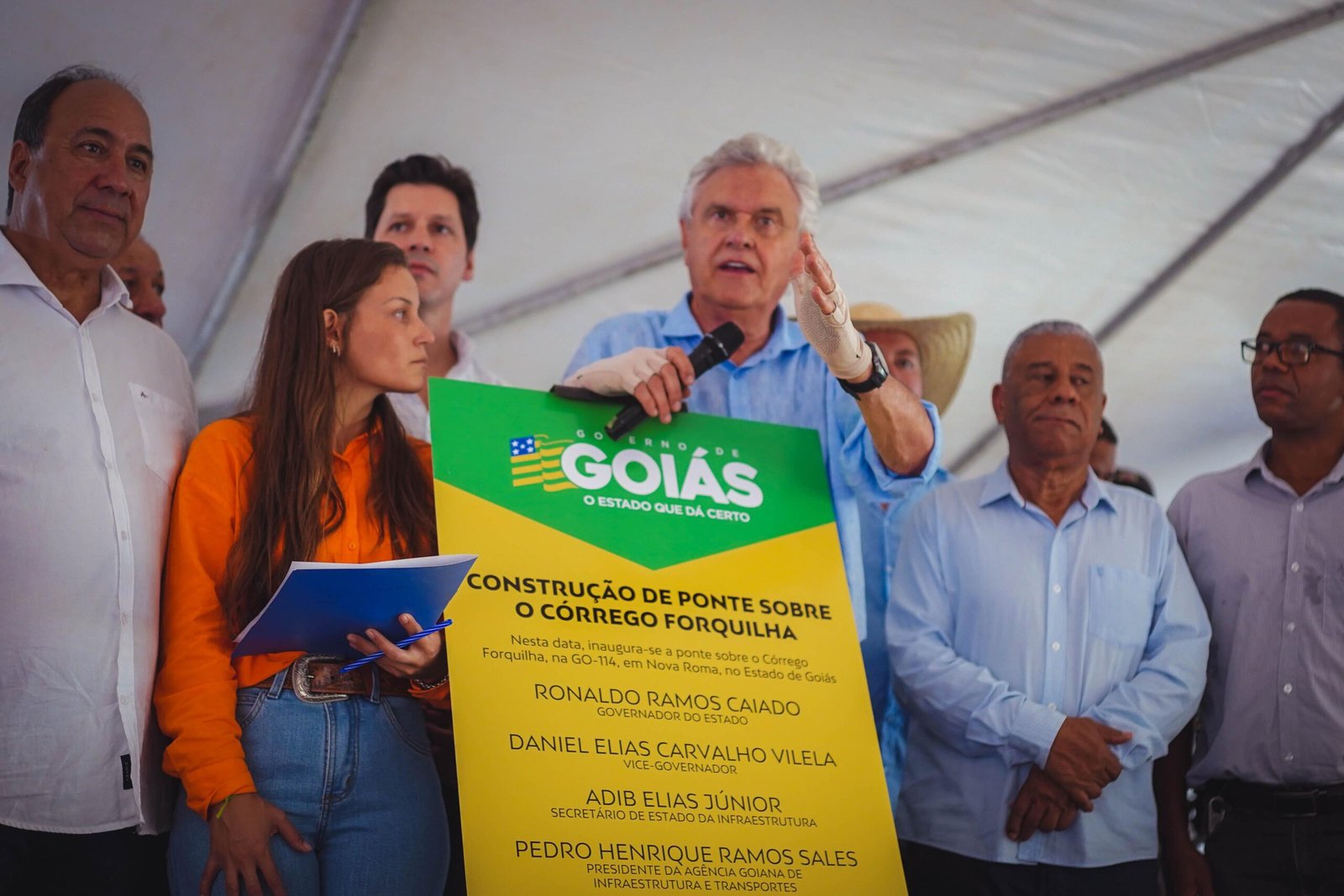 Caiado entrega pontes de concreto e leva desenvolvimento à zona rural de Nova Roma