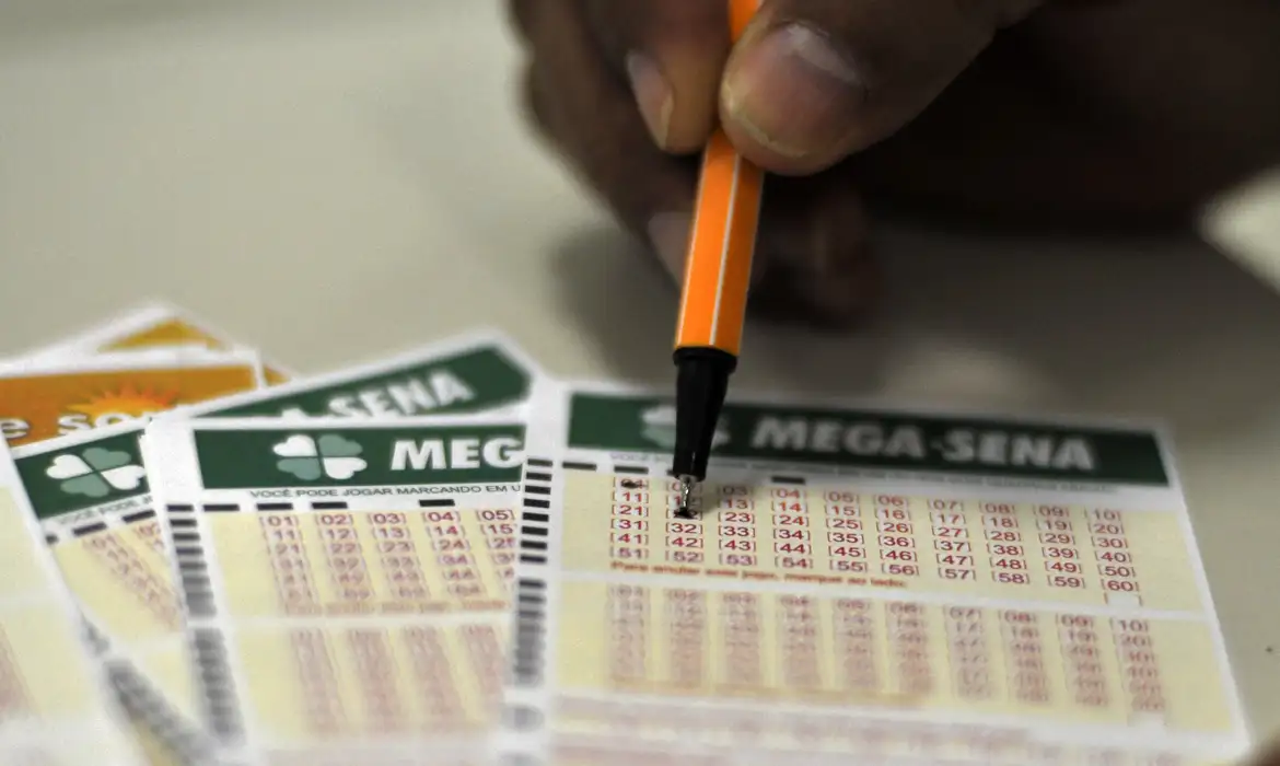 Mega-Sena acumula e prêmio vai para R$ 60 milhões