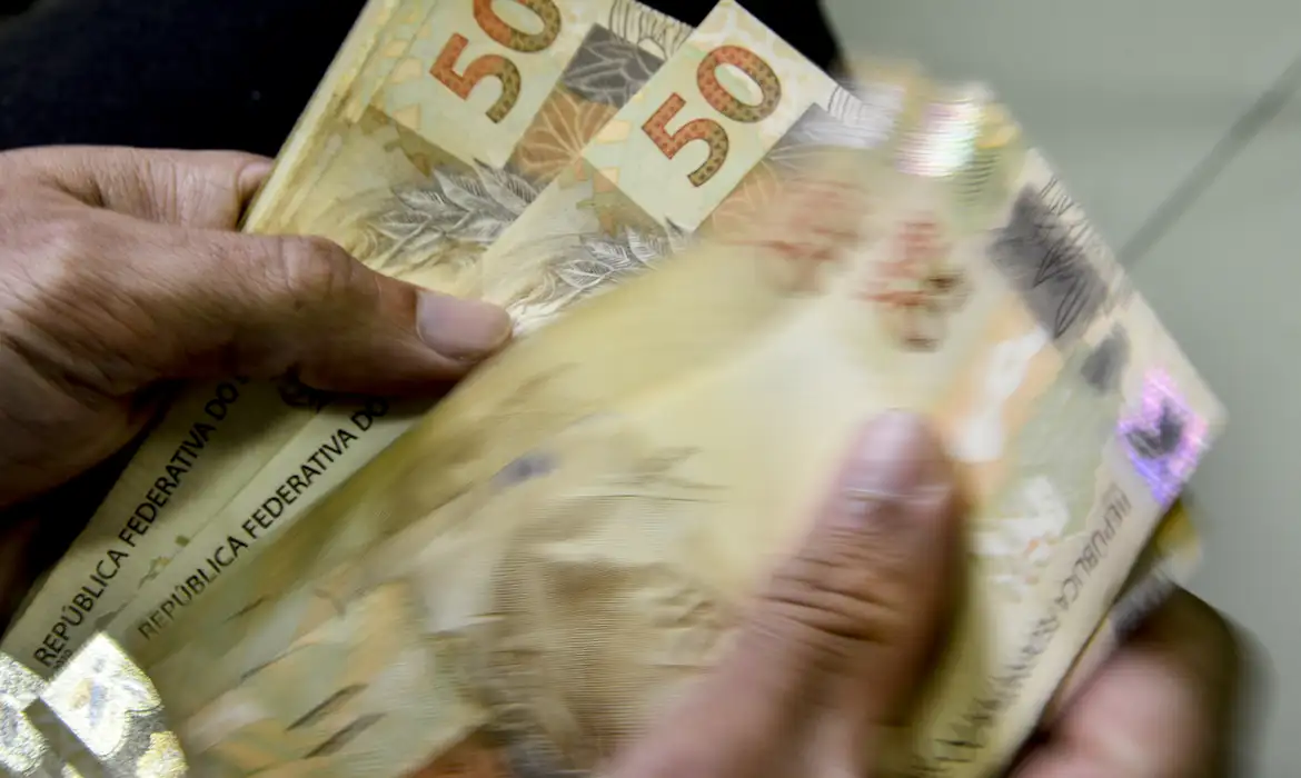 Mais de 4 milhões de trabalhadores começam a receber o Abono Salarial nesta semana